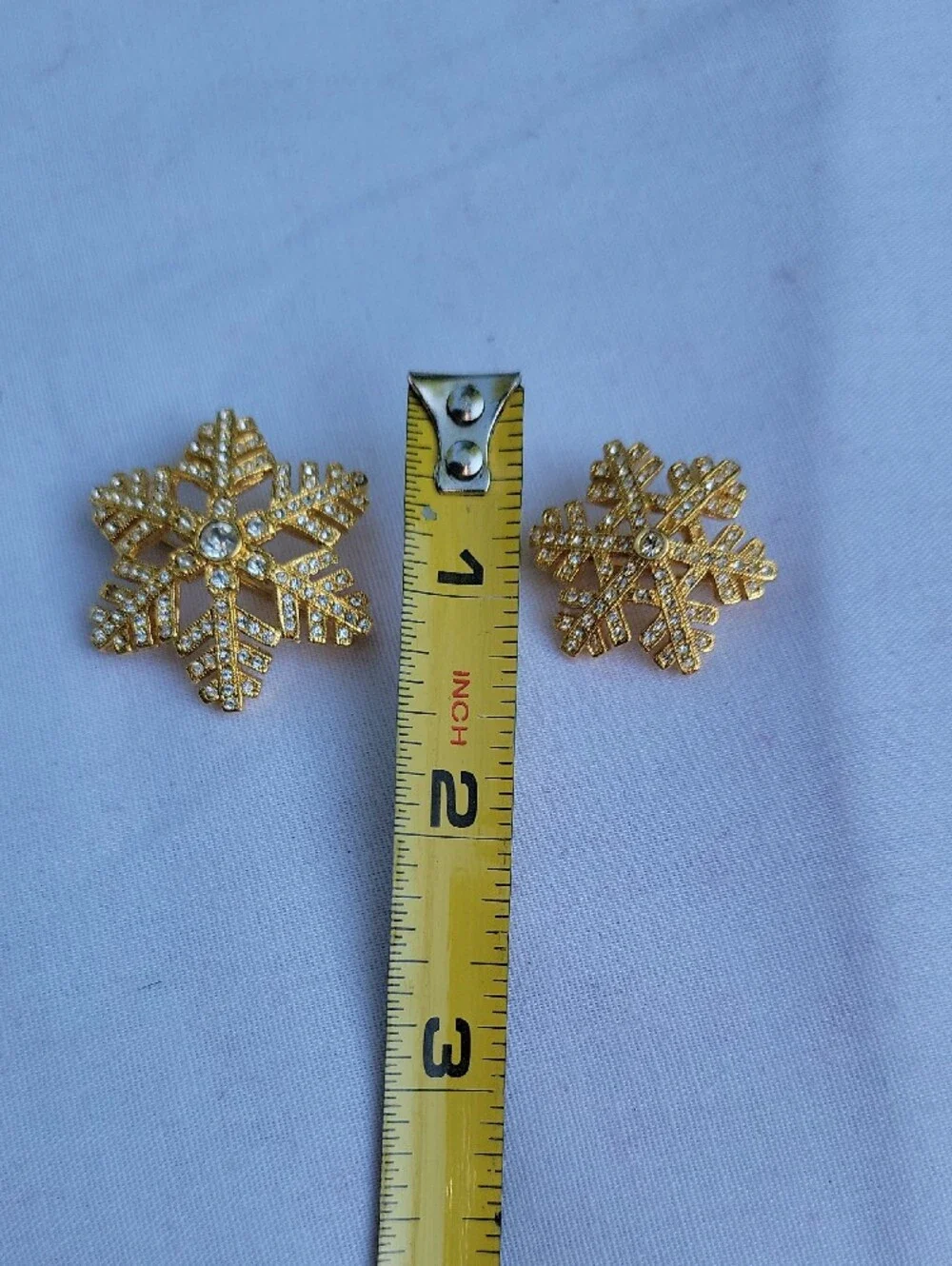 Vintage Joan Rivers Gold Snowflake Brooch Set with Crystal Accents